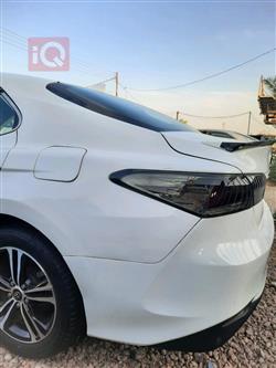 تۆیۆتا کامری